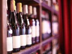 Alkoholtestkäufe: Mengener Geschäfte halten sich mehrheitlich an den Jugendschutz