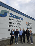 Bürgermeister und Wirtschaftsförderung besuchen Mengener Betriebe