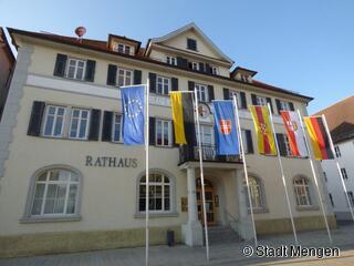 Die Öffnungszeiten des Rathauses und der Stadtwerkeverwaltung ändern sich ab 1. Juni. (Foto: Stadt Mengen)