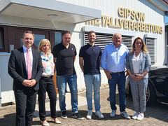 Bürgermeister und Wirtschaftsförderung besuchen Mengener Betriebe