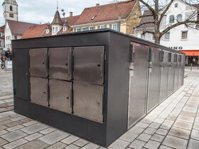 Fahrradboxem mit Ladestationen im Stadtzentrum